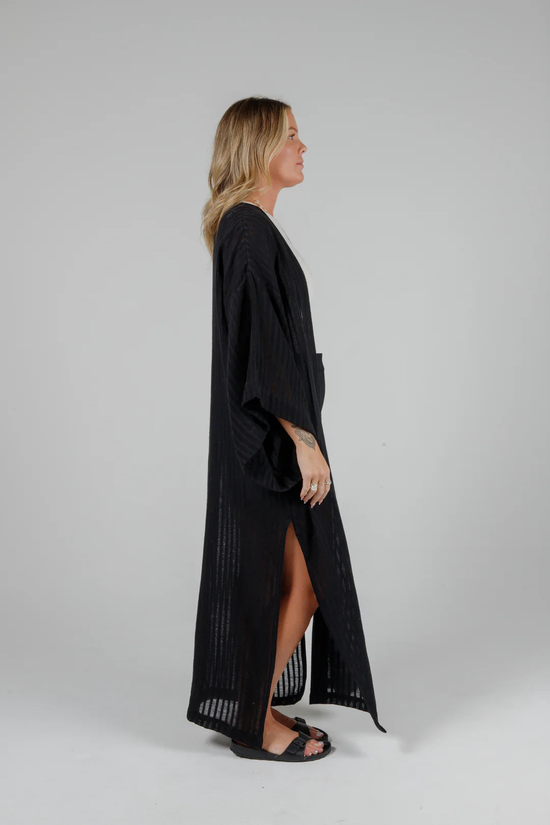 Tofino Towel Co. The Posey Open Coverup - Black