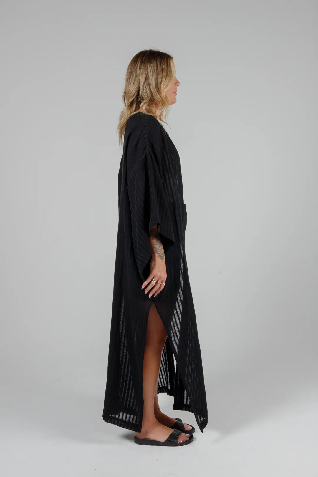 Tofino Towel Co. The Posey Open Coverup - Black