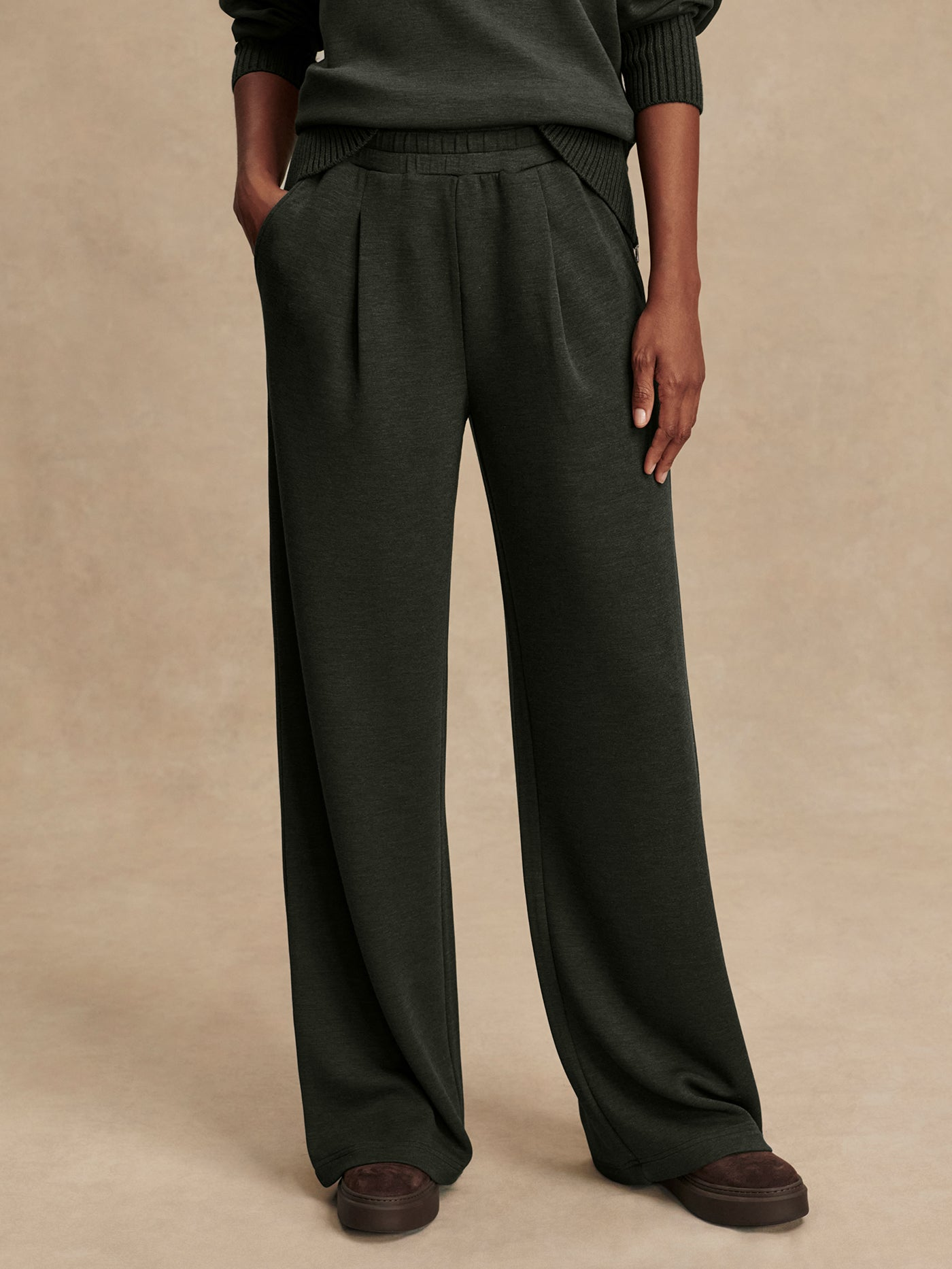 Varley Extra Wide Leg Pant 29.5 - Olive Marl