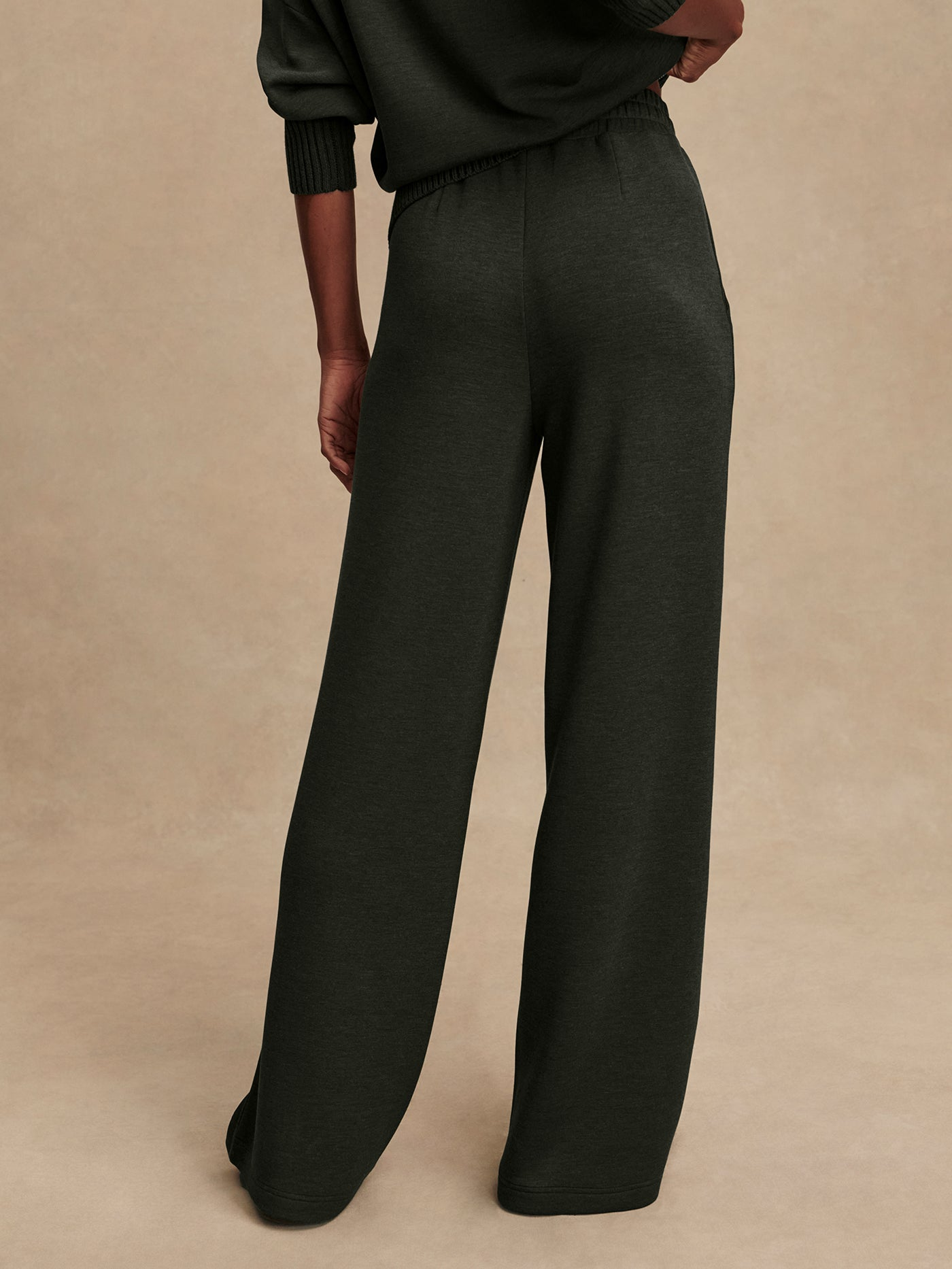 Varley Extra Wide Leg Pant 29.5 - Olive Marl