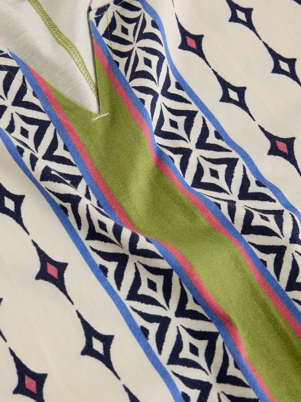 White Stuff Nelly Notch Tee - White Multi 26