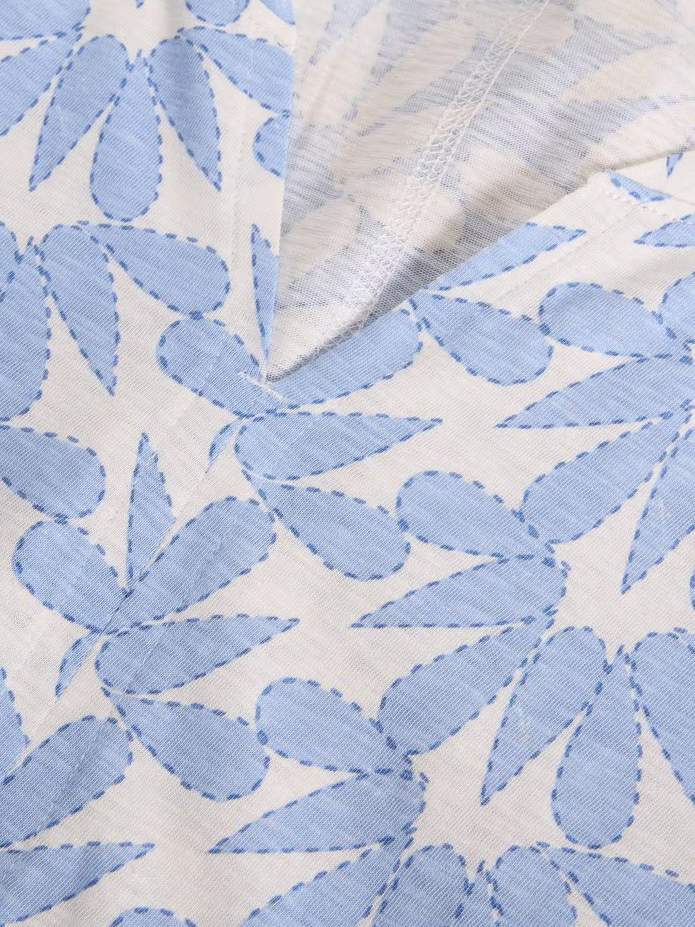 White Stuff Nelly Notch Tee - Blue Print 26